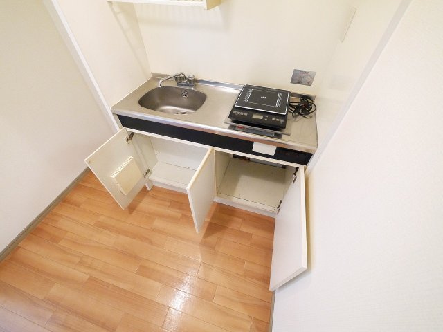 ブレスト北之庄Ⅴのキッチン|きれいなキッチンです