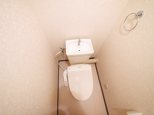 なら南新町マンションのトイレ|ゆったりとした空間のトイレです