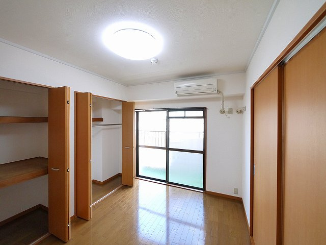 なら南新町マンションの洋室|洋室です