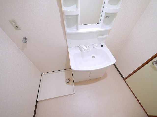 なら南新町マンションの洗面所|スペースが確保できる洗面所です
