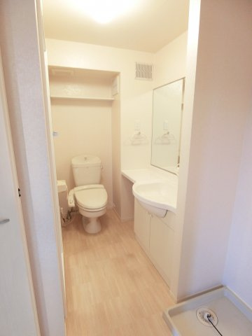 ブリエヴェール都の洗面所|コンパクトで使いやすい洗面所