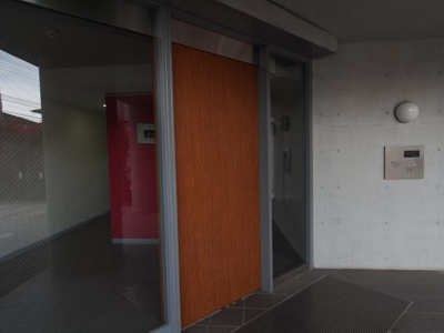 【ロビー】 | ルネスガーデン | 清潔なロビーです