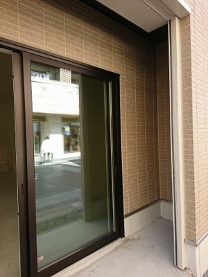 【エントランス】 | 築浅！桜井駅前テナント