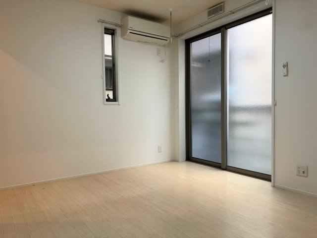 クラッシーコートの洋室