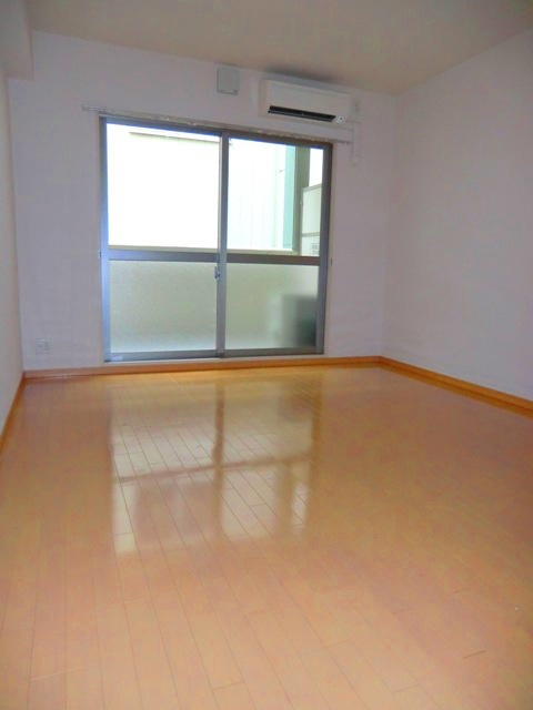 大阪市淀川区三津屋南３丁目の賃貸マンションの居間・リビング