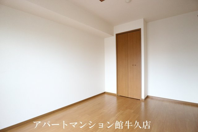 ヴィザージュの洋室