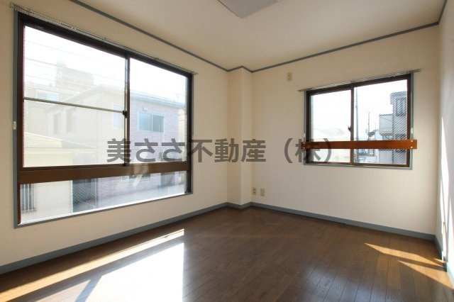 【洋室】 | メゾン・ゆうしん