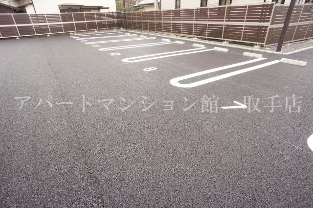 Serenoの駐車場