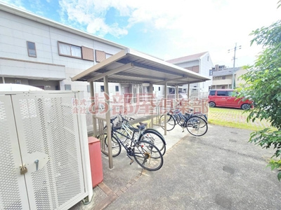 グランアルファKのその他共用部分|駐輪スペースもあります。