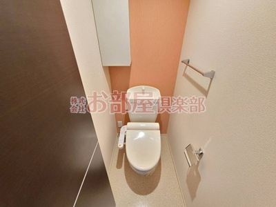 グランアルファKのトイレ|温水洗浄便座付きのトイレです