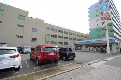 【周辺】 | 琵琶町1丁目1棟店舗 | 目の前にコンビニ