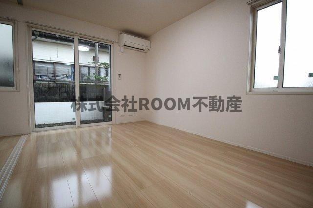 ボナールTOMOの居間・リビング|こちらのリビングで趣味の時間をお楽しみください