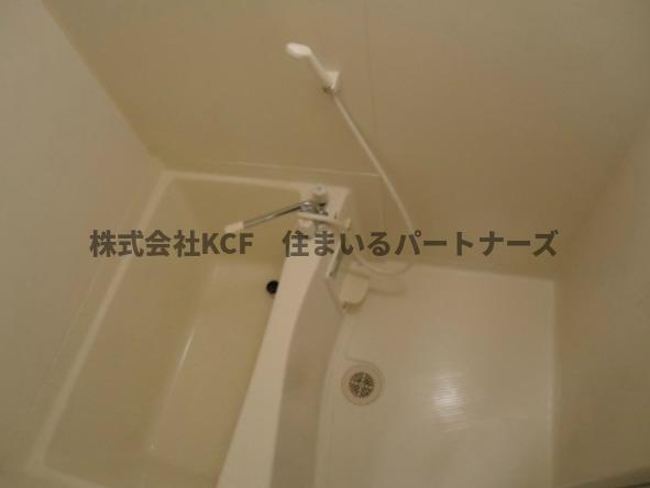 セカンドキャビンの浴室|ゆったり過ごせるお風呂です