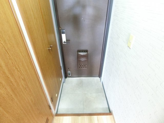 シャルマンフジ富田林の玄関