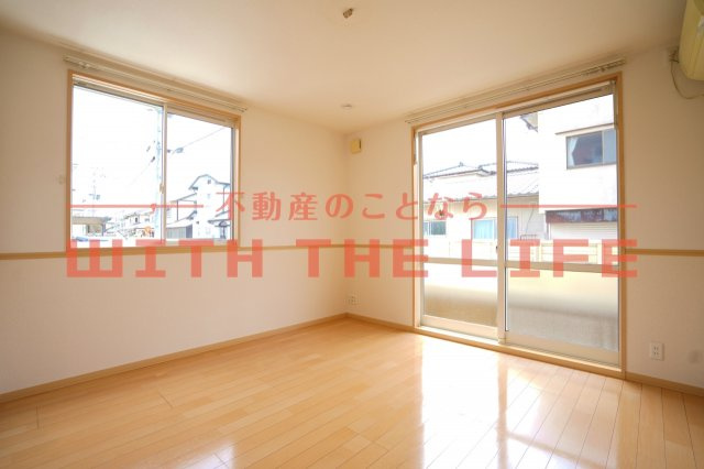 プレフェランス【キャッシュバック対象物件】の居間・リビング|リビングです