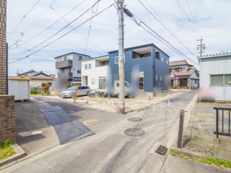 【前面道路含む現地写真】