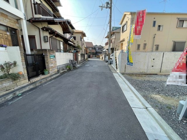 堺市西区平岡町　土地の前面道路含む現地写真