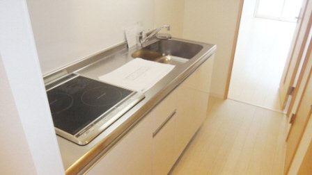 リブリ・千草のキッチン|ＩＨコンロのシステムキッチン