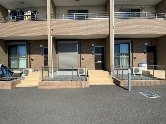 シーズ美野里のエントランス