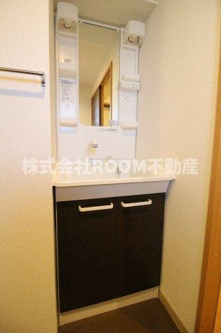 グレイス　プルメリアの洗面所|ゆったりとスペースのある洗面所