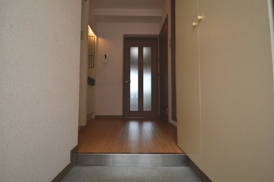 【玄関】 | シャトラン弓木弐番館