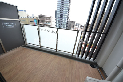 【バルコニー】 | ヴィラ・セレーノ玉造本町（旧ルネフラッツ玉造本町 | バルコニーがあります