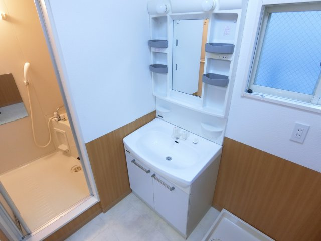 ラフィーネ1号館の独立洗面台|同マンション別部屋写真