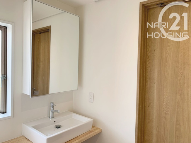 【設備】 | ◇◆当社管理物件◇◆　武蔵村山市本町1丁目　貸家 | 2階にはお洒落な洗面台がございます！