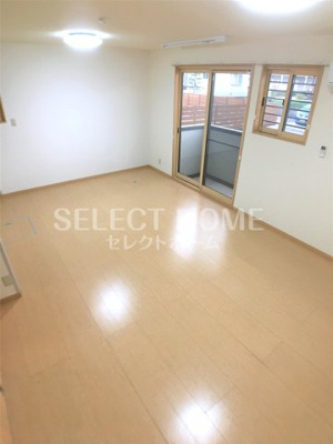 【居間・リビング】 | メゾン四季彩Ｂ | こちらの居間で趣味の時間をお楽しみください