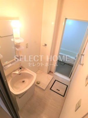 【独立洗面台】 | メゾン四季彩Ｂ | 独立洗面台で身支度をすべて済ませてしまいましょう