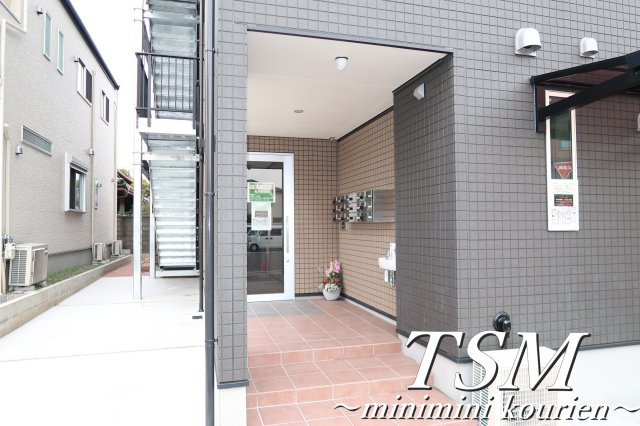 ウィズ・交野のエントランス|入り口エントランス