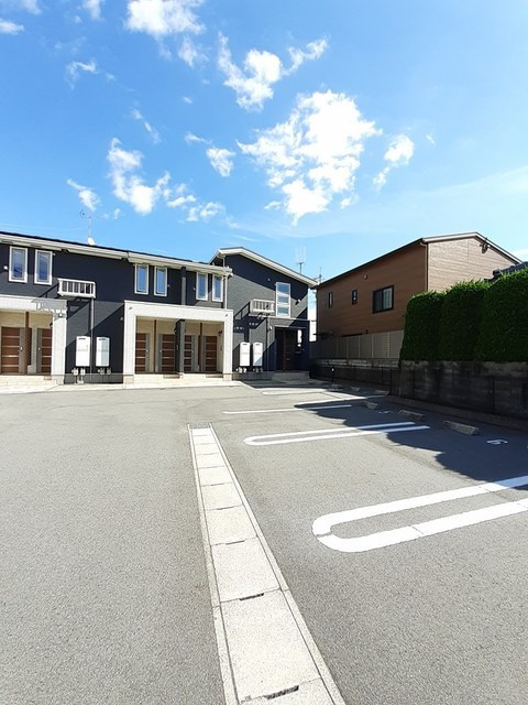 ファイン ヴィラ Ⅱの駐車場