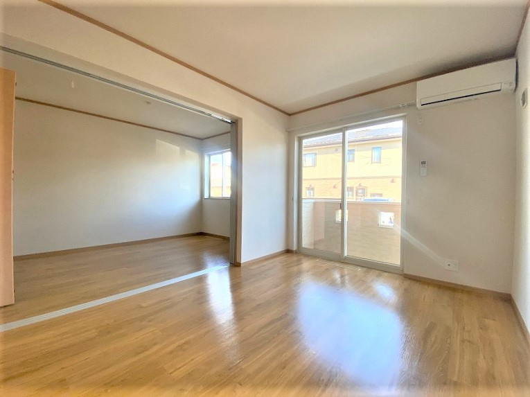 ドリームハウスKの居間・リビング