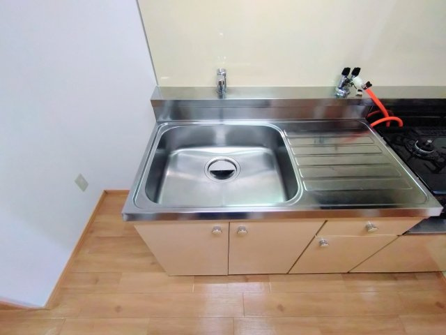 AG REGA 船尾のキッチン