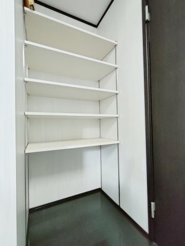 ロジェコンフォールの収納