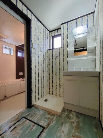 ロジェコンフォールの独立洗面台