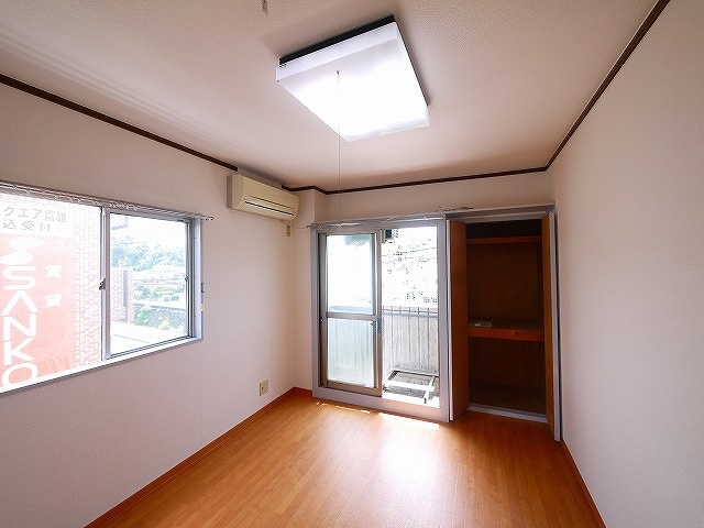 吉田ビル（富雄元町）の寝室