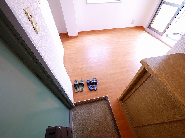 吉田ビル（富雄元町）の玄関