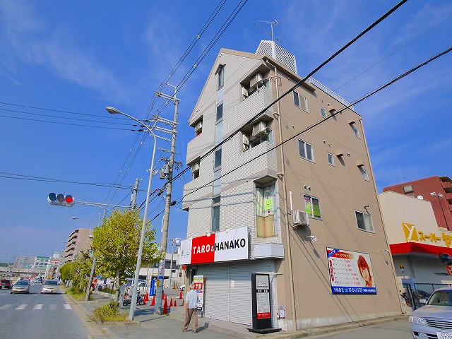 吉田ビル（富雄元町）の外観|外観もきれいです