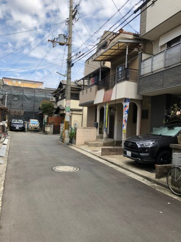 堺市堺区海山町四丁　戸建の前面道路含む現地写真