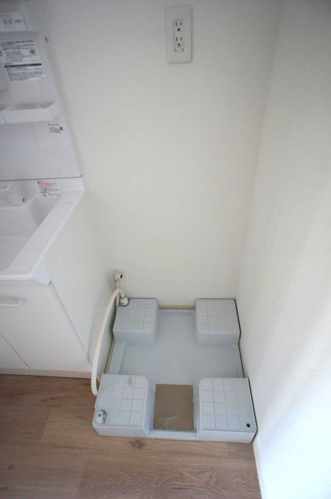 META Room 369の洗面所