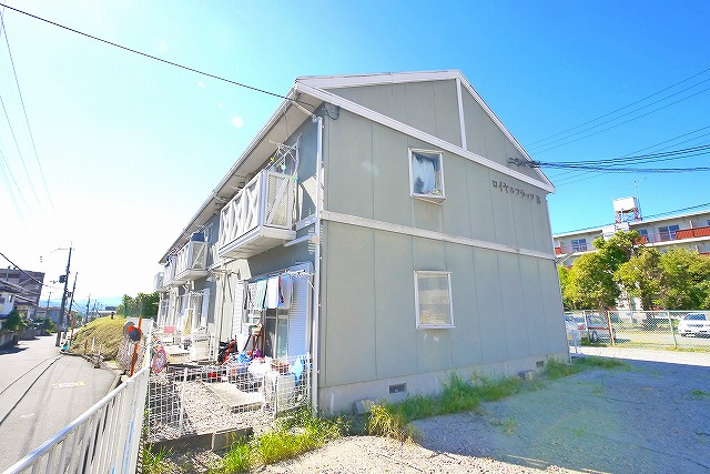 ロイヤルフラッツB