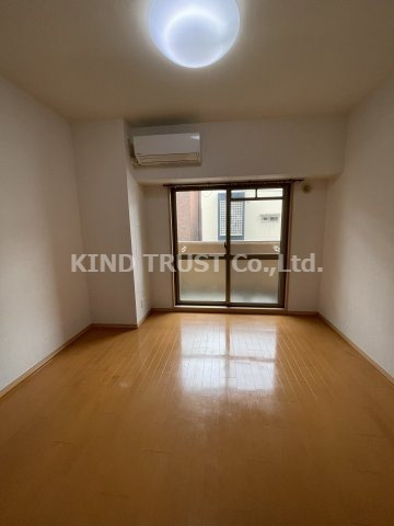 ミア・カーサ与力町の居間・リビング