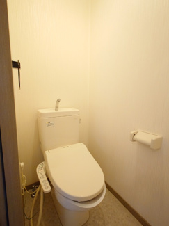 【トイレ】 | フレッシュグリーン２１　Ｂ | ゆったりとした空間のトイレです
