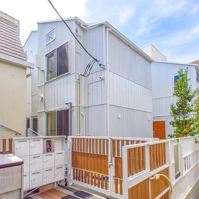 グランエッグス本郷