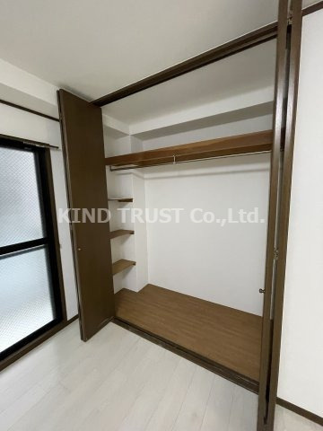 ビガーポリス296同心二丁目KSビルの収納|ちょっとした収納スペースも充実しています