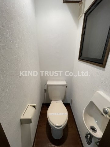 ビガーポリス296同心二丁目KSビルのトイレ|シンプルで使いやすいトイレです