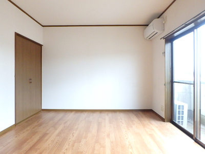 【洋室】 | レジデンス稲荷 Ｂ棟