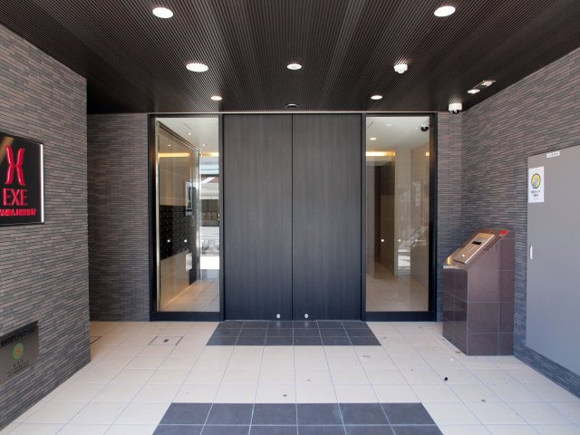 エグゼ難波西Ⅳのエントランス