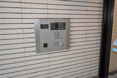 【エントランス】 | ヴェルビュ伏見アクロポリス | セキュリティもばっちりです！